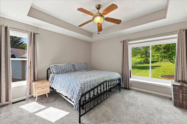 4106 BRIARWOOD Drive, Council Bluffs, IA 51503