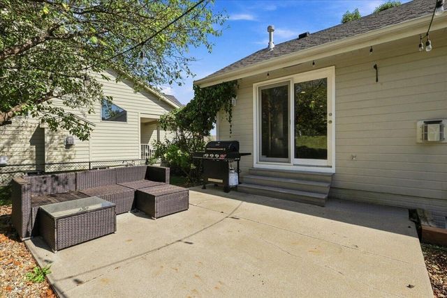 4106 BRIARWOOD Drive, Council Bluffs, IA 51503