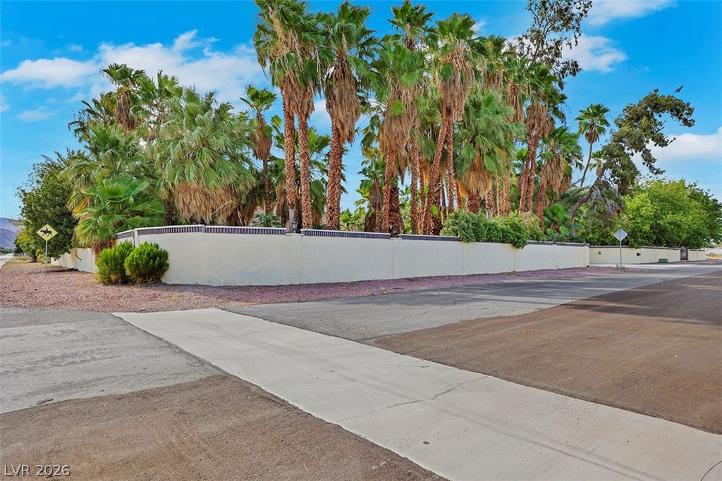 4301 Quadrel Street, Las Vegas, NV 89129 — photo 4