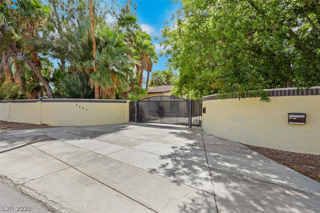 4301 Quadrel Street, Las Vegas, NV 89129 — photo 5