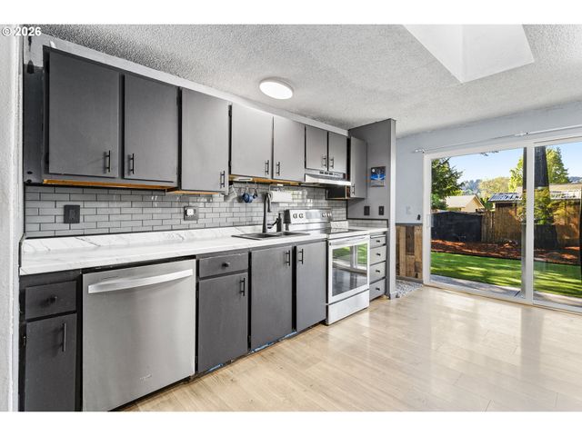 19726 Sw OAK St, Beaverton, OR 97078