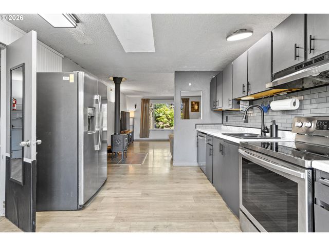 19726 Sw OAK St, Beaverton, OR 97078