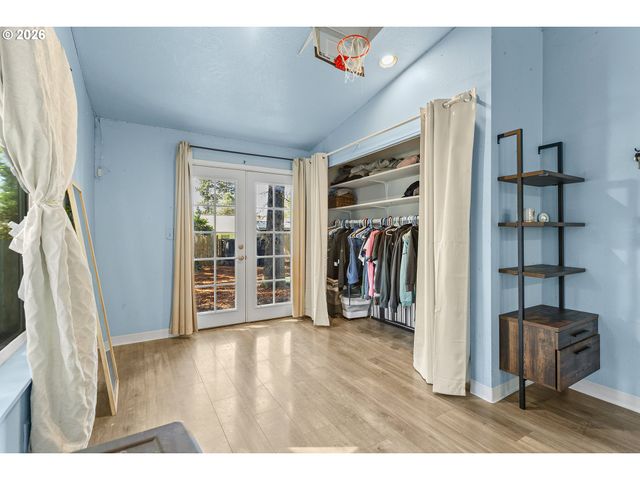 19726 Sw OAK St, Beaverton, OR 97078