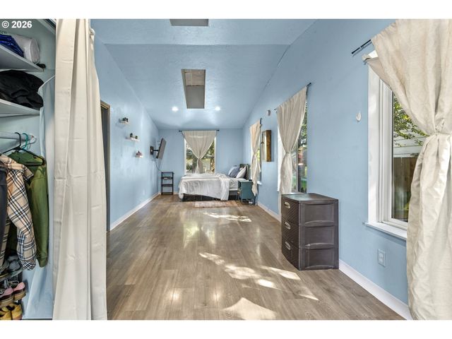 19726 Sw OAK St, Beaverton, OR 97078