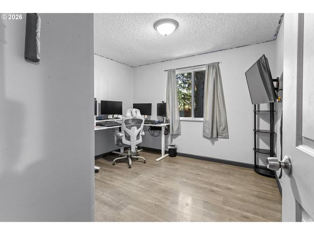 19726 Sw OAK St, Beaverton, OR 97078