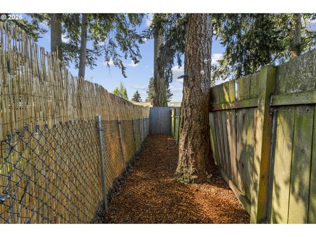 19726 Sw OAK St, Beaverton, OR 97078