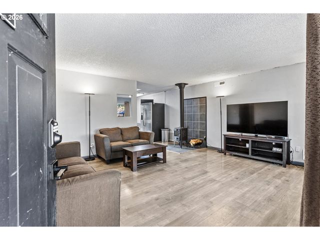 19726 Sw OAK St, Beaverton, OR 97078