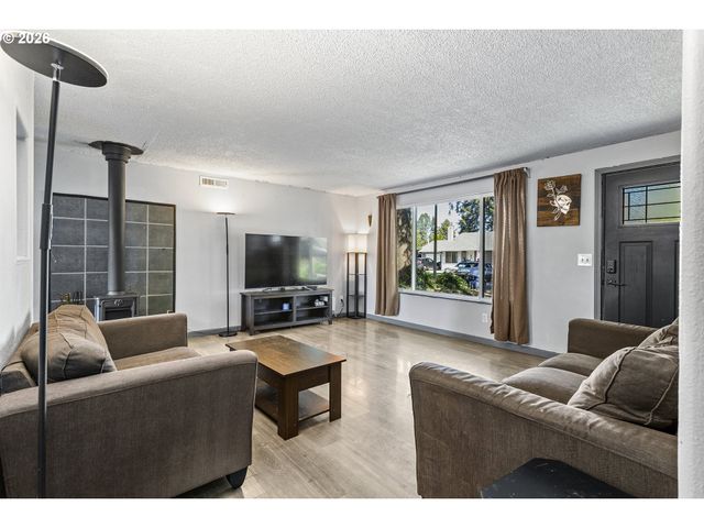 19726 Sw OAK St, Beaverton, OR 97078