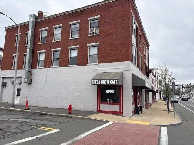 287 Rantoul Street 2L, Beverly, MA 01915