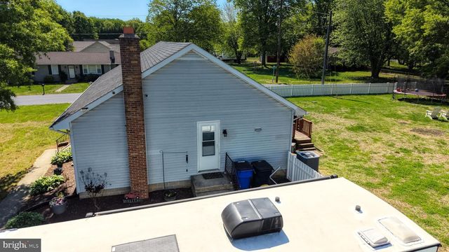 9 GLENWAY AVE, Smyrna, DE 19977