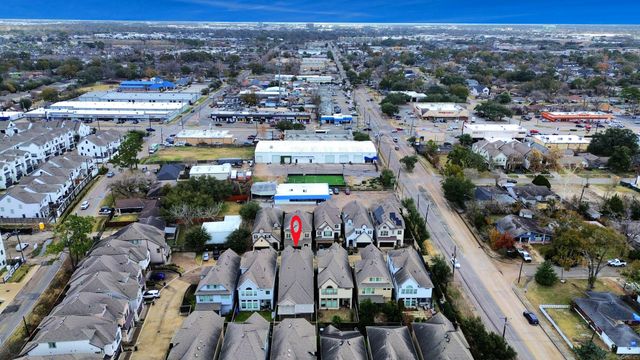 8609 Concord Trace, Houston, TX 77055