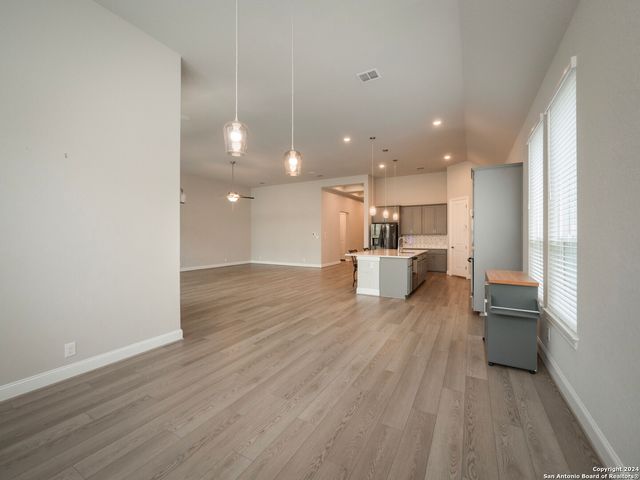 2231 Meadow Way St, New Braunfels, TX 78132