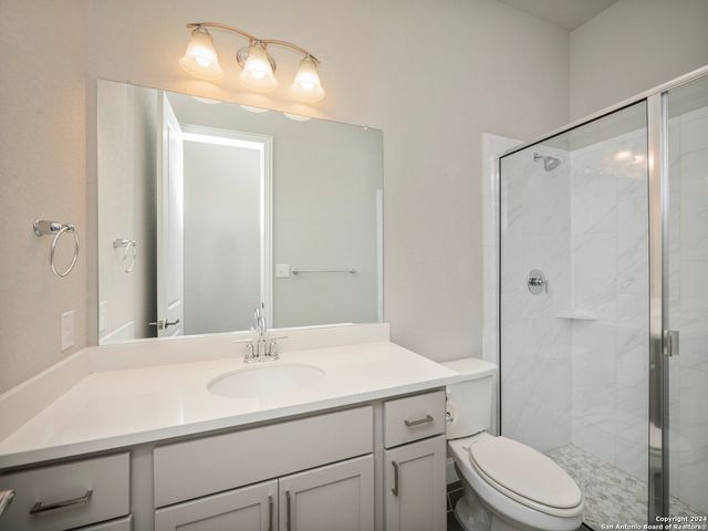 2231 Meadow Way St, New Braunfels, TX 78132