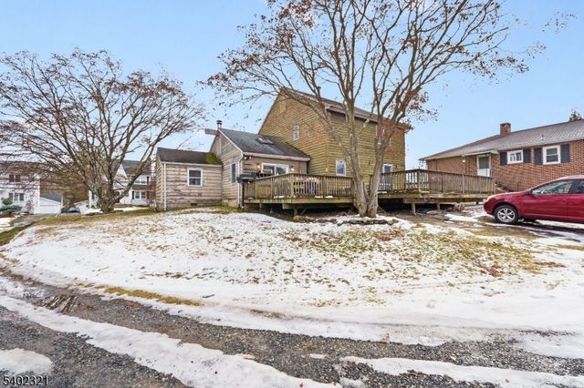 79 Fairfield Ave, West Caldwell Twp., NJ 07006