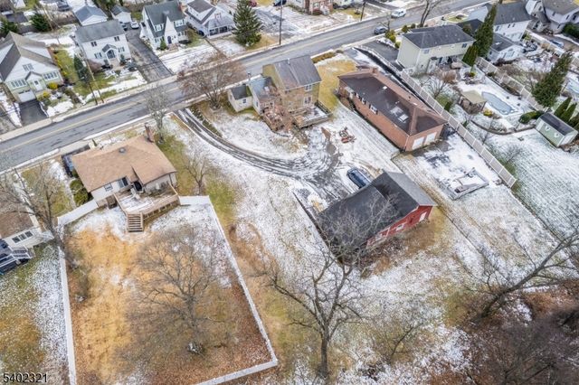 79 Fairfield Ave, West Caldwell Twp., NJ 07006