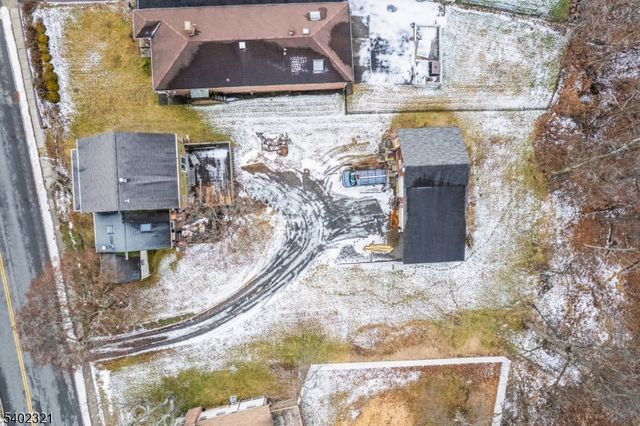 79 Fairfield Ave, West Caldwell Twp., NJ 07006