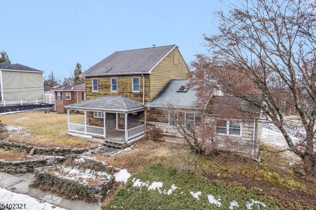 79 Fairfield Ave, West Caldwell Twp., NJ 07006