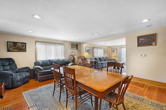 79 Fairfield Ave, West Caldwell Twp., NJ 07006