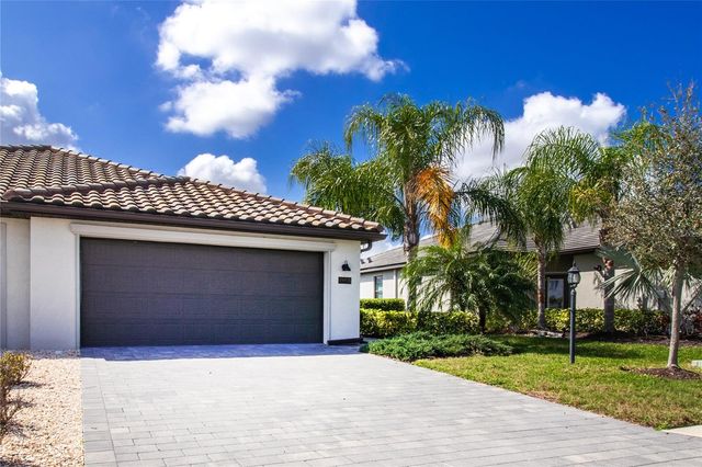 15978 CLEAR SKIES PLACE, Bradenton, FL 34211