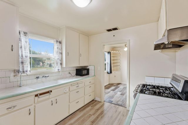 1101 Nebraska Avenue, Madera, CA 93638