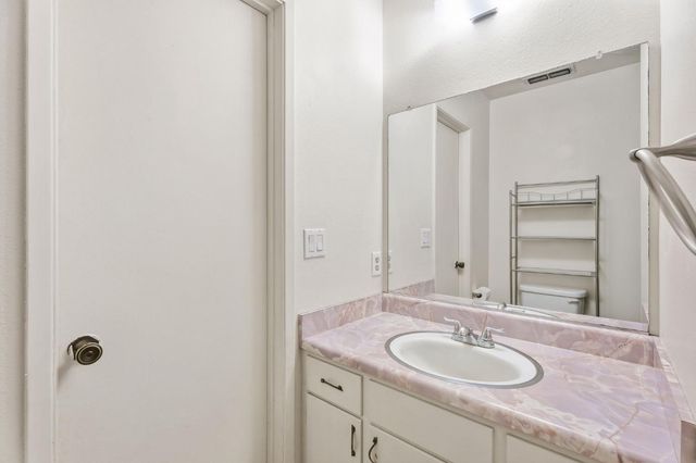 1101 Nebraska Avenue, Madera, CA 93638