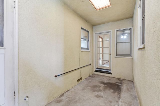 1101 Nebraska Avenue, Madera, CA 93638