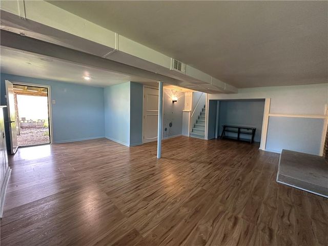 10520 E 28TH Terrace S, Independence, MO 64052