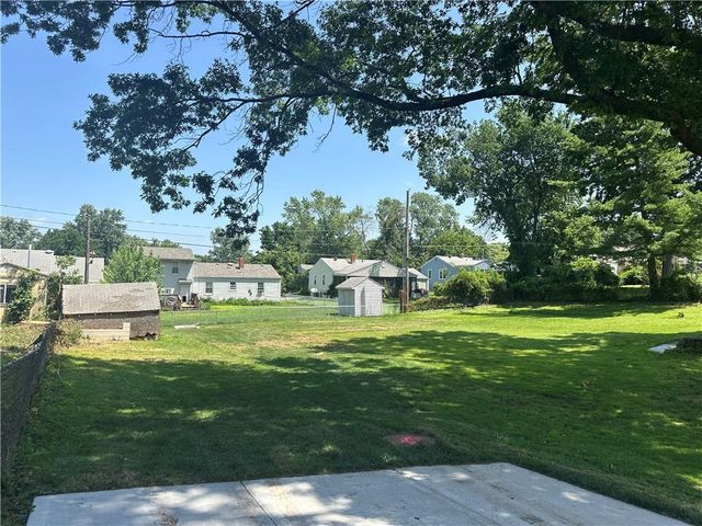 10520 E 28TH Terrace S, Independence, MO 64052