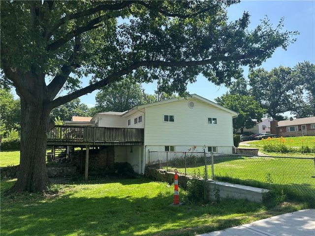 10520 E 28TH Terrace S, Independence, MO 64052