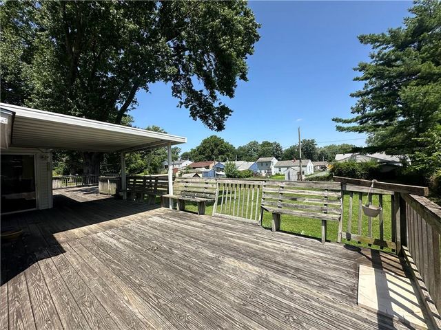 10520 E 28TH Terrace S, Independence, MO 64052