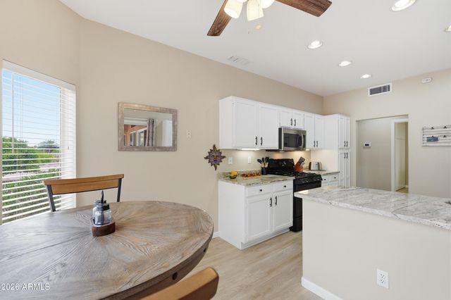 16046 W SENTINEL Drive, Sun City West, AZ 85375