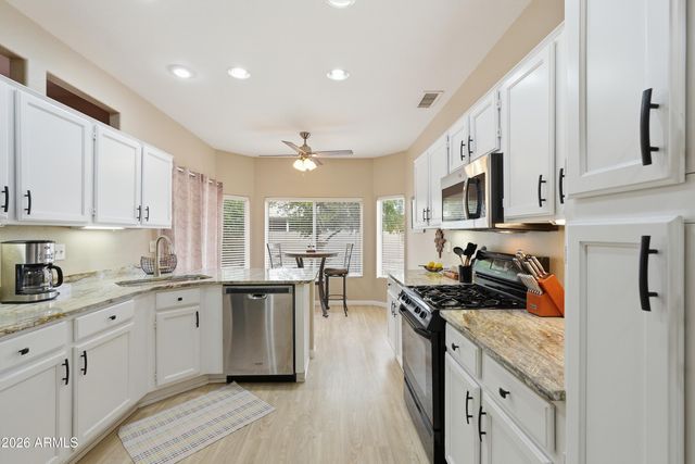 16046 W SENTINEL Drive, Sun City West, AZ 85375