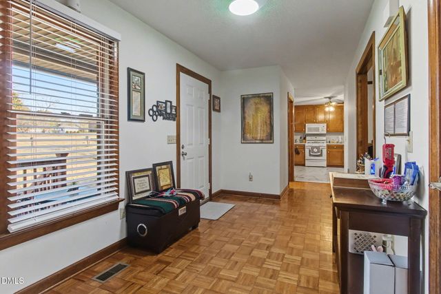 209 Arlington Circle, Sanford, NC 27330