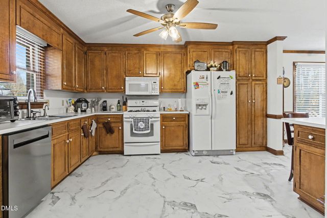 209 Arlington Circle, Sanford, NC 27330