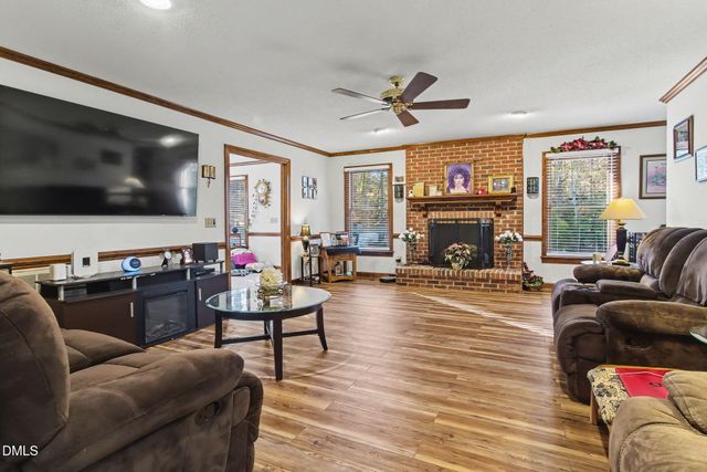 209 Arlington Circle, Sanford, NC 27330