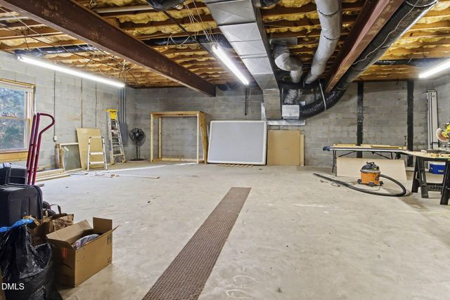 209 Arlington Circle, Sanford, NC 27330