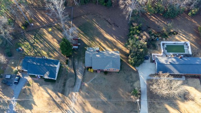 209 Arlington Circle, Sanford, NC 27330