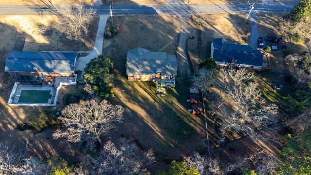 209 Arlington Circle, Sanford, NC 27330