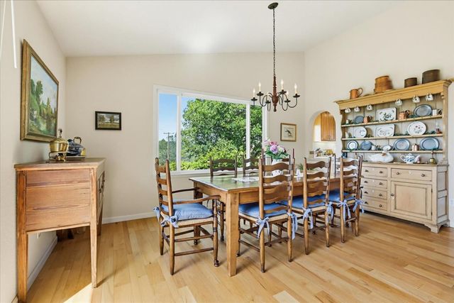 970 Morgan Ranch Dr, Grass Valley, CA 95945