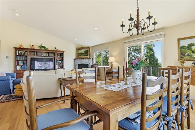970 Morgan Ranch Dr, Grass Valley, CA 95945