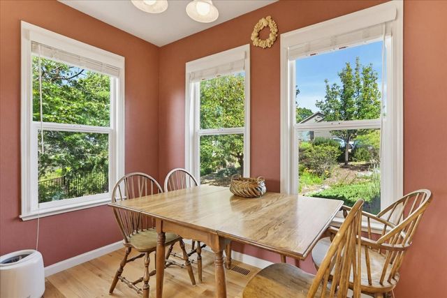 970 Morgan Ranch Dr, Grass Valley, CA 95945