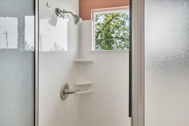 970 Morgan Ranch Dr, Grass Valley, CA 95945