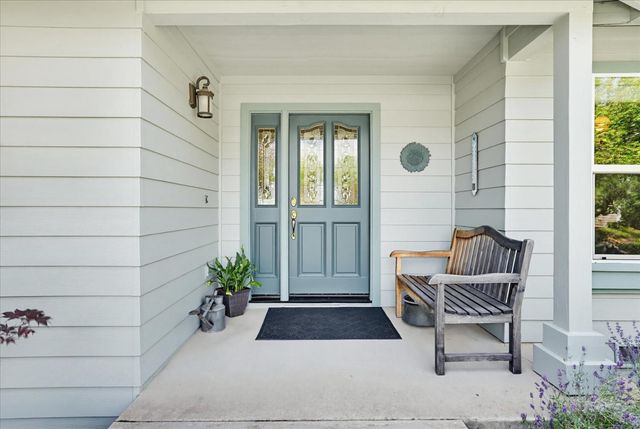 970 Morgan Ranch Dr, Grass Valley, CA 95945