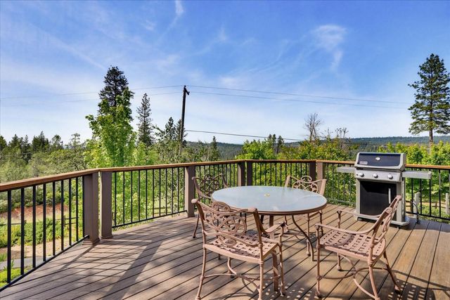 970 Morgan Ranch Dr, Grass Valley, CA 95945