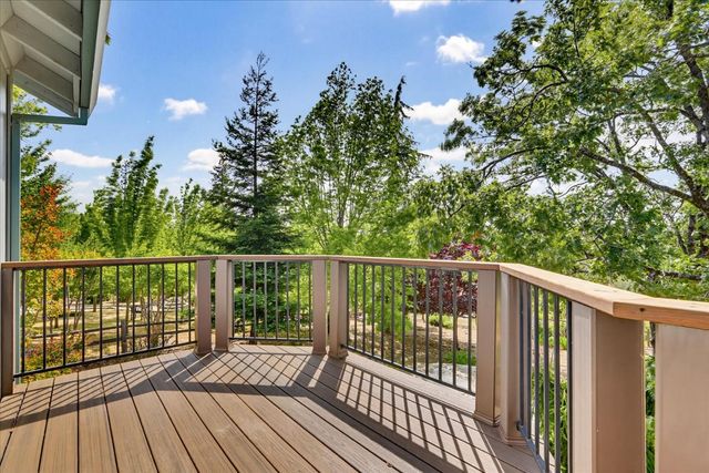 970 Morgan Ranch Dr, Grass Valley, CA 95945