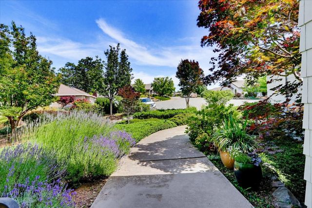 970 Morgan Ranch Dr, Grass Valley, CA 95945