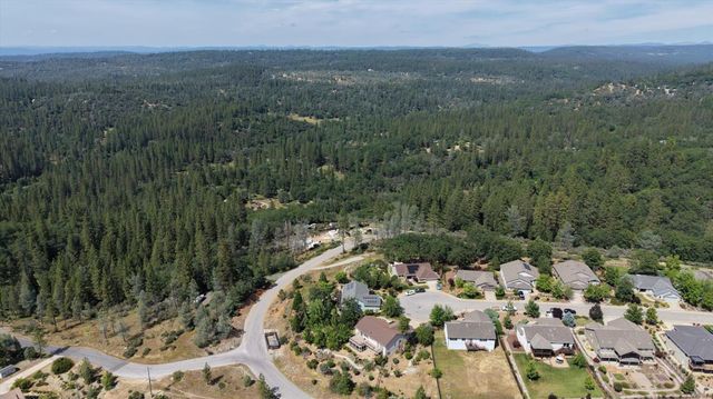 970 Morgan Ranch Dr, Grass Valley, CA 95945