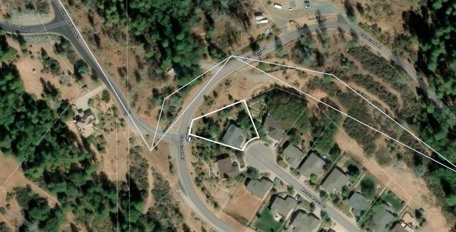 970 Morgan Ranch Dr, Grass Valley, CA 95945