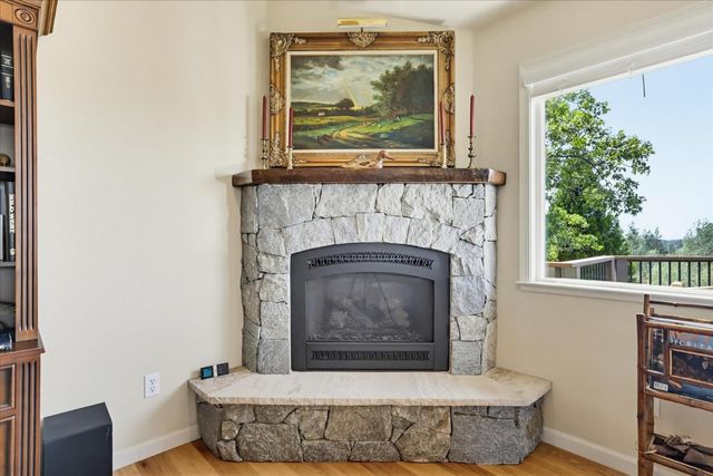 970 Morgan Ranch Dr, Grass Valley, CA 95945