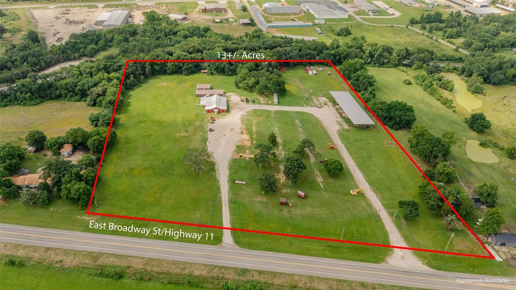 1208 E Broadway Street, Winnsboro, TX 75494